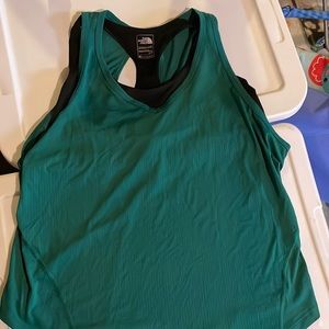North face athletic top with bra